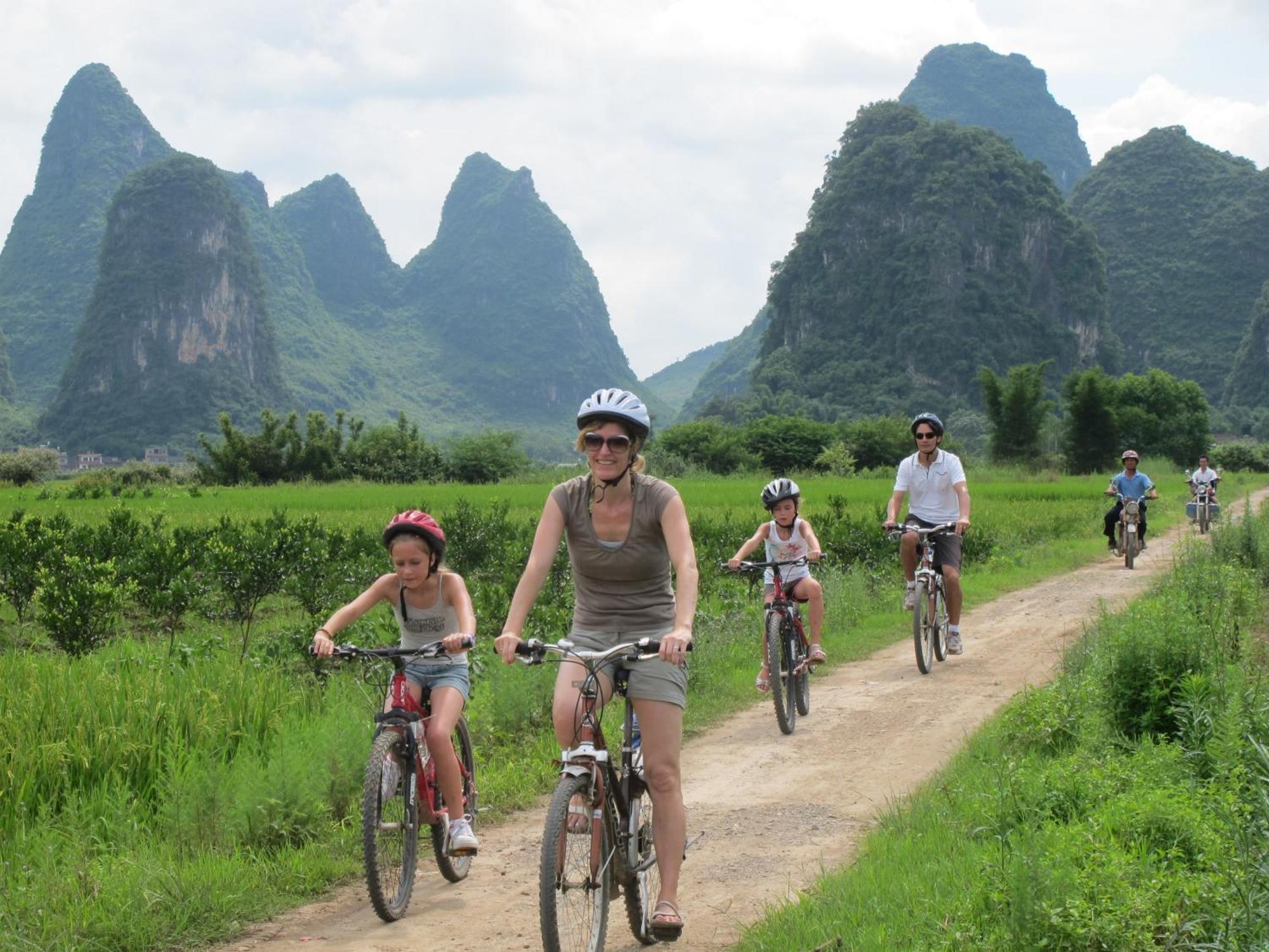 Гостьовий будинок Yangshuo Tea Cozy--One Way Free Pick Up From Airport Or Ts 4 Nights Екстер'єр фото
