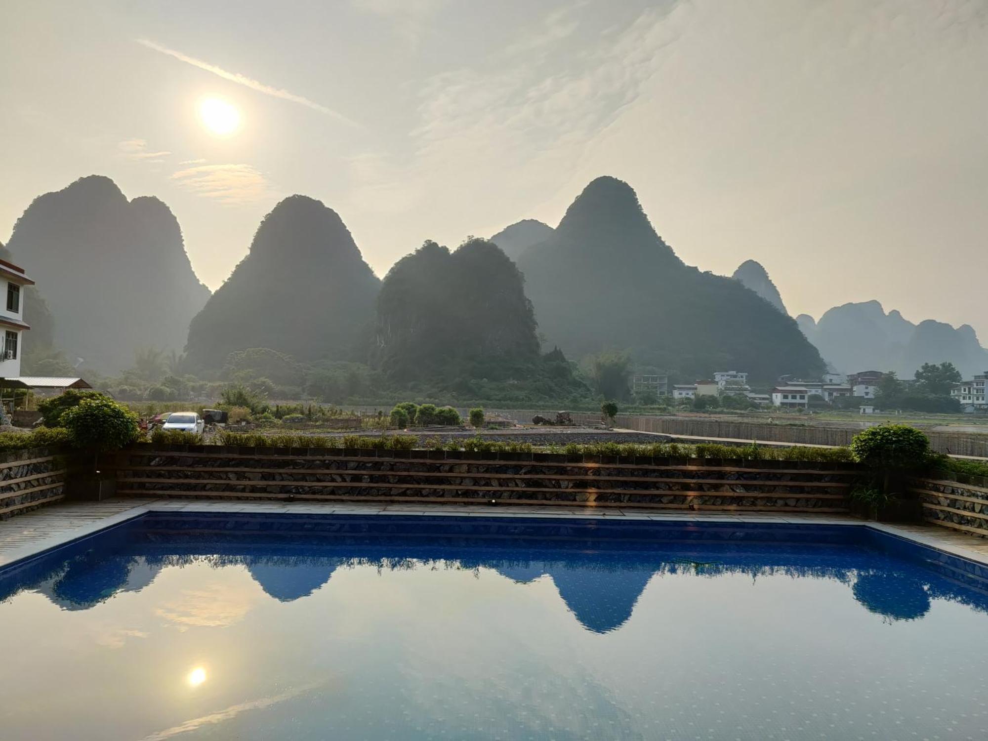 Гостьовий будинок Yangshuo Tea Cozy--One Way Free Pick Up From Airport Or Ts 4 Nights Екстер'єр фото