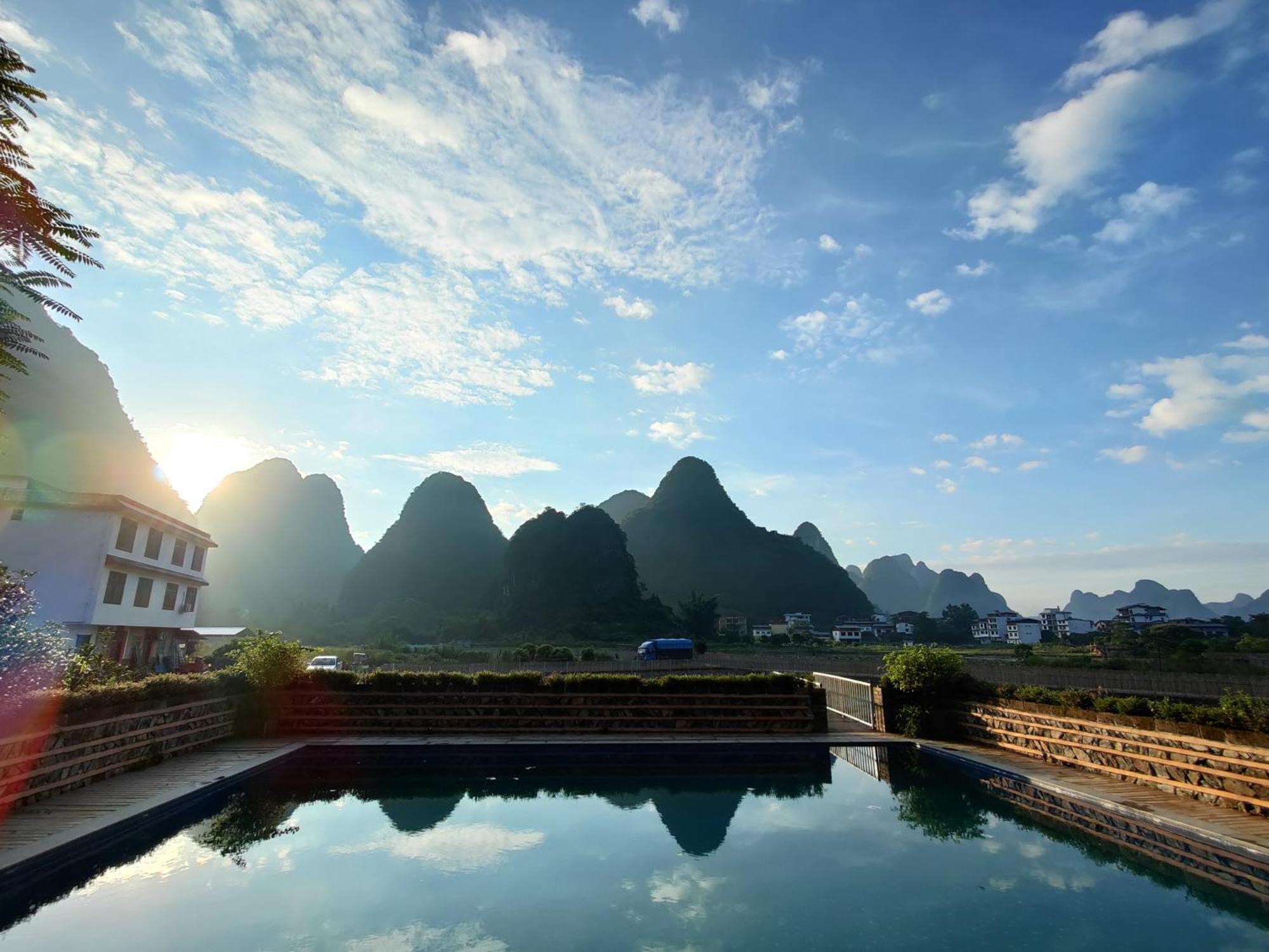 Гостьовий будинок Yangshuo Tea Cozy--One Way Free Pick Up From Airport Or Ts 4 Nights Екстер'єр фото